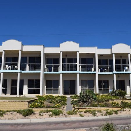 Christies Seahorse Holiday Townhouses Port Noarlunga Екстериор снимка