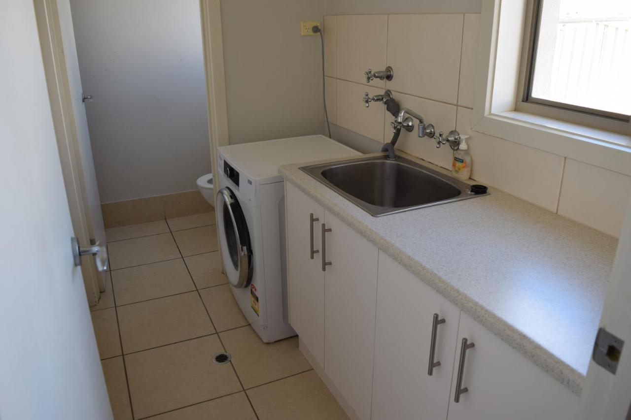 Christies Seahorse Holiday Townhouses Port Noarlunga Екстериор снимка