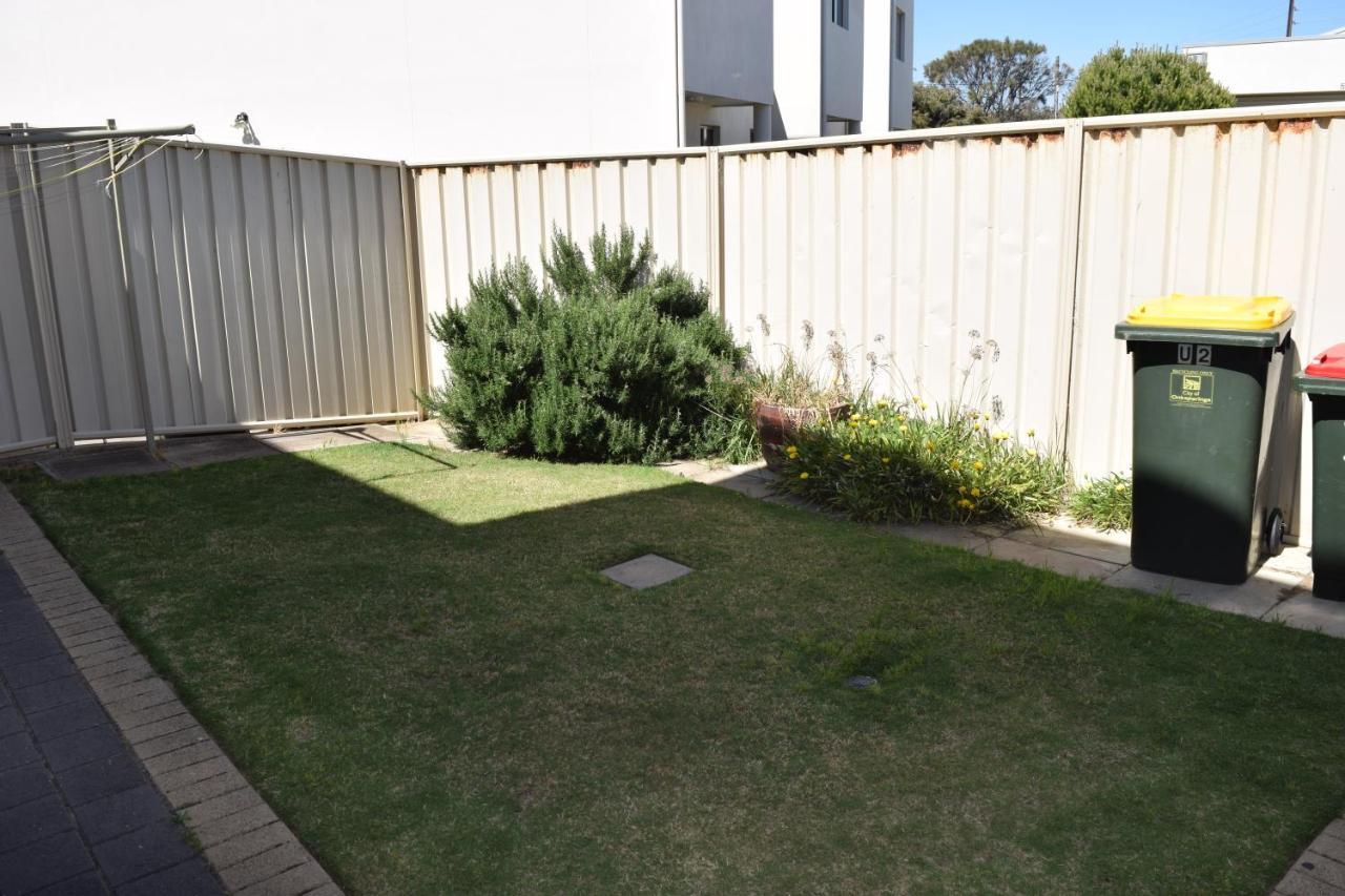 Christies Seahorse Holiday Townhouses Port Noarlunga Екстериор снимка
